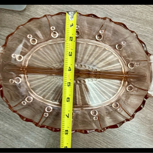 Vintage pink oyster and pearl divided relish dish - Picture 5 of 6